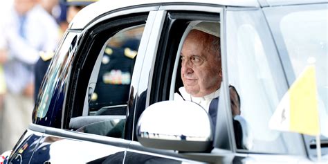 popes shock  yankee attitude  rave reviews    huffpost