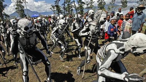 Papua New Guinea Told Stop Burning Witches