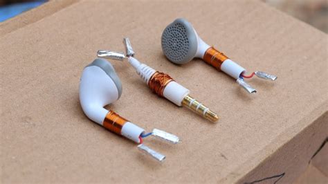 wireless earphone  aluminium foil wirelesses earphone  idea