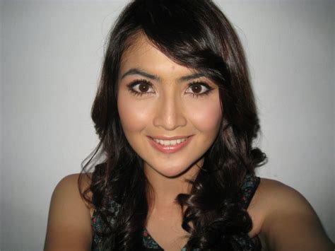 new artis topless ida ayu kadek devi beautiful actress indonesia