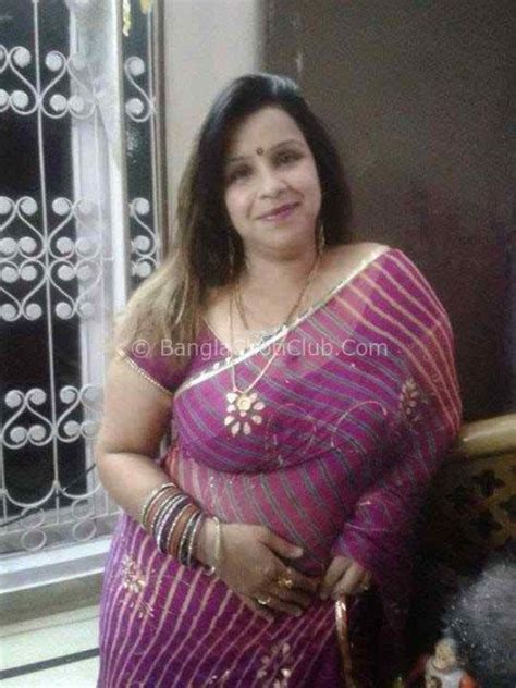 Sexy Photos Of Mature Bengali Boudi In Saree Xxx Photo
