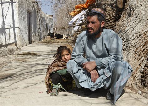 stops paying  lights     kandahar afghanistan