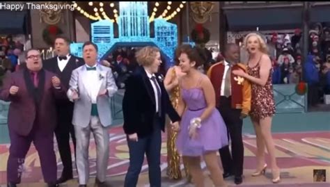 macy s thanksgiving day parade features lesbian kiss