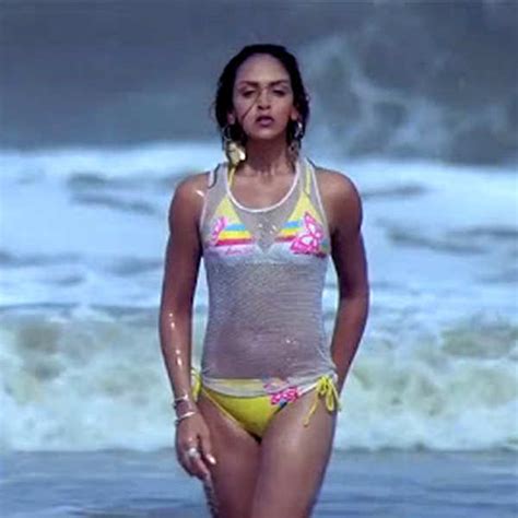 Bollywood Actress Esha Deol Sizzles In Bikini In The Movie Dhoom