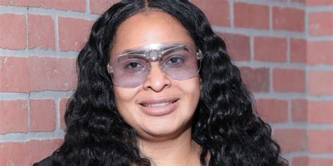 shivaughnette mendoza moved  trinidad    owns  york