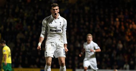 gareth bale stunner against norwich keeps tottenham in the hunt