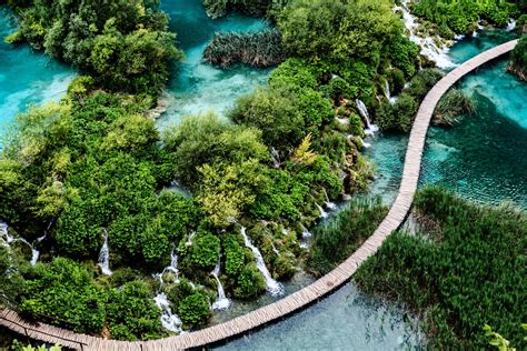 visit plitvice lakes   popular national park  croatia clickcroatia