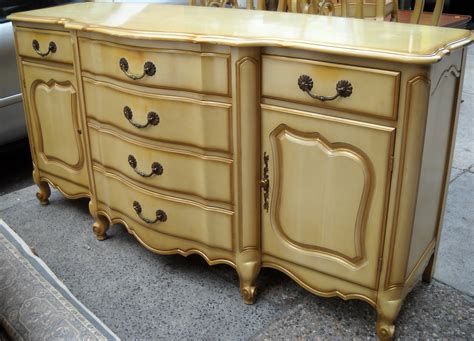 uhuru furniture collectibles french provincial dining