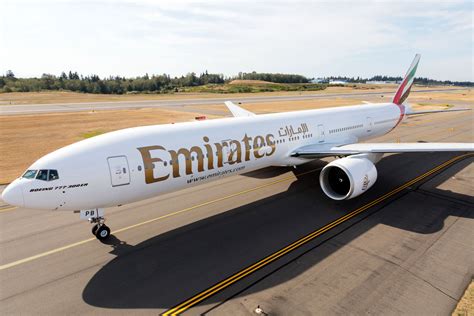 emirates  launch worlds longest  er flight   lets fly