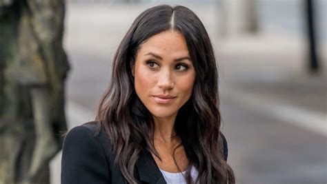meghan markle supporters fire back online at buckingham palace leaked