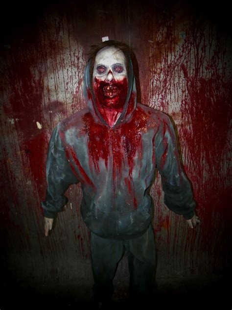 creepycollectioncom haunted house props zombie horde