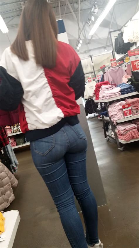 Cute Latin Teen In Tight Jeans Showing Vpl Tight Jeans Forum