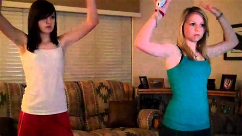 Me And My Sister Playing Just Dance Youtube