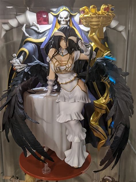 albedo finally has ainz with her