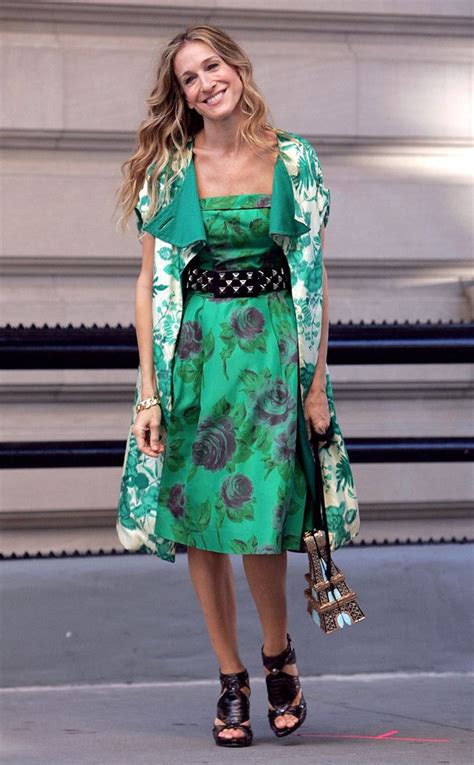 Flirty Florals From Carrie Bradshaw S Best Outfits E