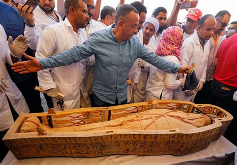 egypt opens mummy coffins buried  years  al arabiya