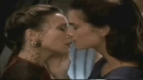50 Greatest Lesbian And Bisexual Girl Tv Kisses Of All