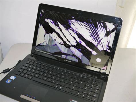 front screen   laptop  cracked