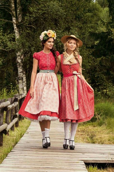 Pin By Igori On German Girls Oktoberfest Outfit Oktoberfest Outfits