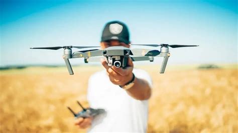 drone etiquette tips   fly  drone responsibly adorama drone photography drone
