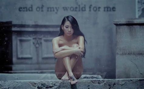 Cl Appears Nude In 2ne1 S New Music Video The Chosun