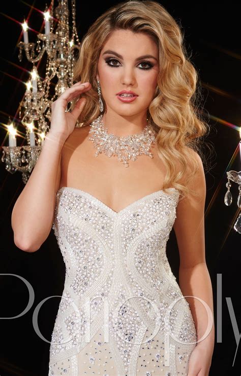 Panoply 44274 She S Famous Dress Prom Dress