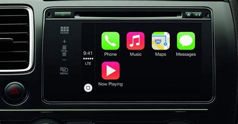 review apples carplay  worth  wait