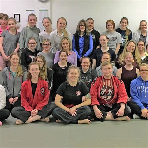1 Women S Self Defense Classes In Minneapolis And St Paul Minnesota