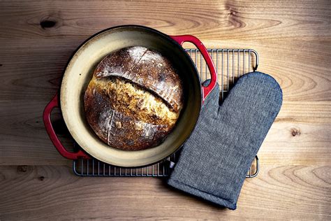 dutch oven  baking bread