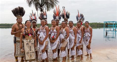 arawak taino people   peaceful indigenous tribe