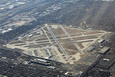 chicago midway airport parking parkvia