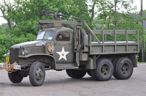 world war ii truck donated   division museum chicago tribune