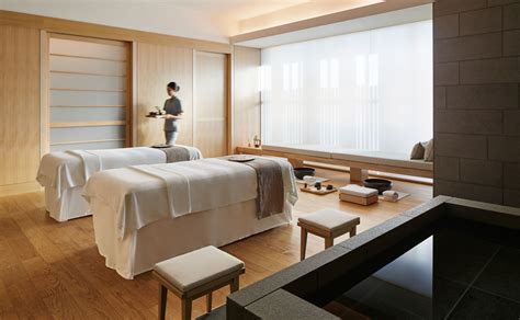 luxury hotel  tokyo japan aman tokyo