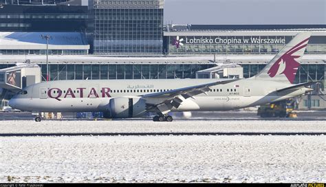 bcc qatar airways boeing   dreamliner  warsaw frederic chopin photo id