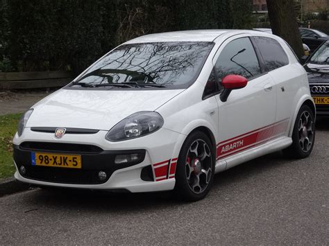 abarth punto fiat  selling  sporty models   flickr