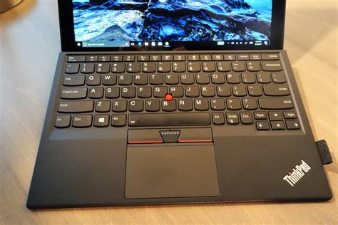 lenovo thinkpad  tablet  review competition pushes  competent tablet  pcworld