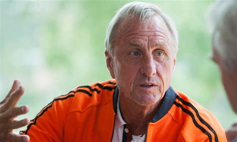 tribute  football legend johan cruyff dies  lung cancer bebe akinboade