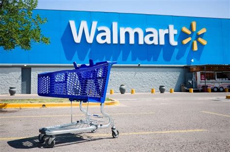 walmart  major change   shopping carts  customers   theyre terrible