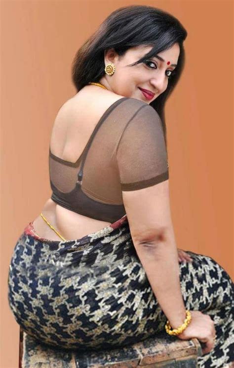 mallu fat aunty hot photos in saree and blouse from back side