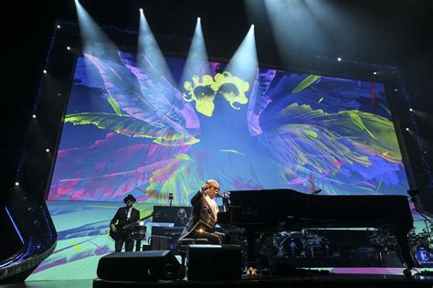 Review Elton John Says Goodbye With ‘farewell Yellow Brick Road’ Show