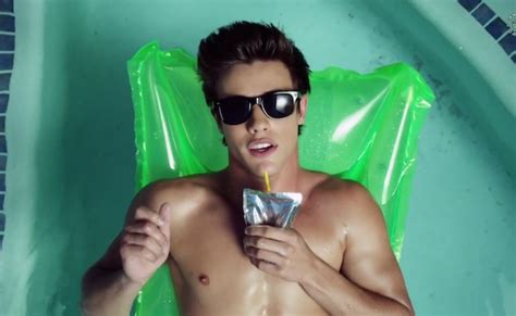 vine superstar cameron dallas stars in feature film expelled from awesomenesstv