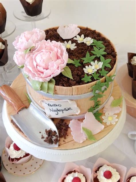 flower pot cake pot cakes cake decorating flower pot cake