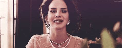 lana del rey s find and share on giphy