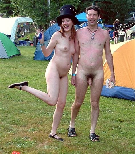 Couples Outdoors 69 15 Pics Xhamster