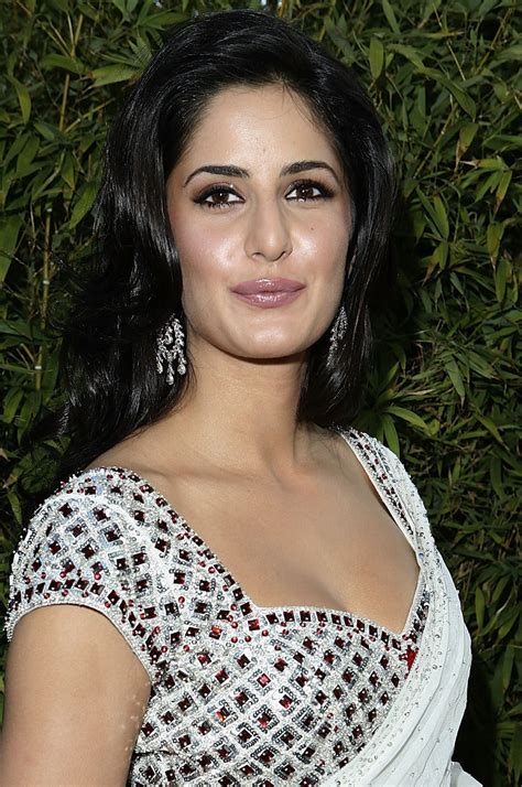 Katrina Kaif Sexy Cleavage Show In Saree At The Opening Event Of Night