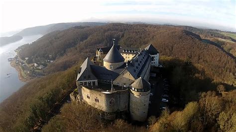 schloss waldeck mit quadcopter dji phantom  vision   gefilmt youtube