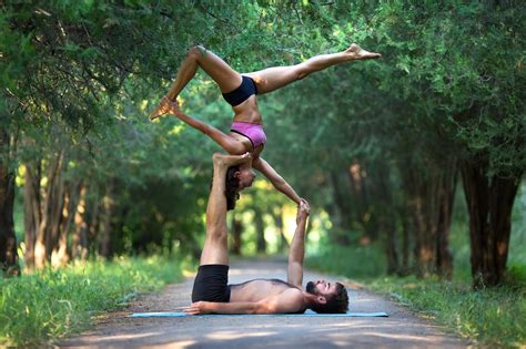 guide  teaching partner yoga yogaclassplancom