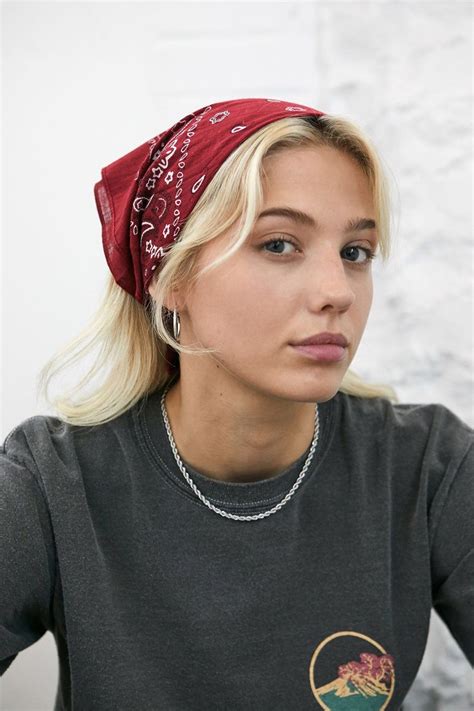 pin  gagmam  scarf peasant style bandanna hairstyles head scarf