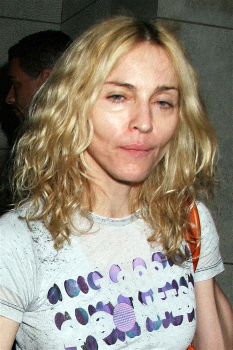 16 Fresh Faced Pop Stars Without Makeup