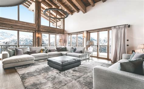 airbnb finds de allerdikste wintersportaccommodaties luxury ski lodge chalet interior design
